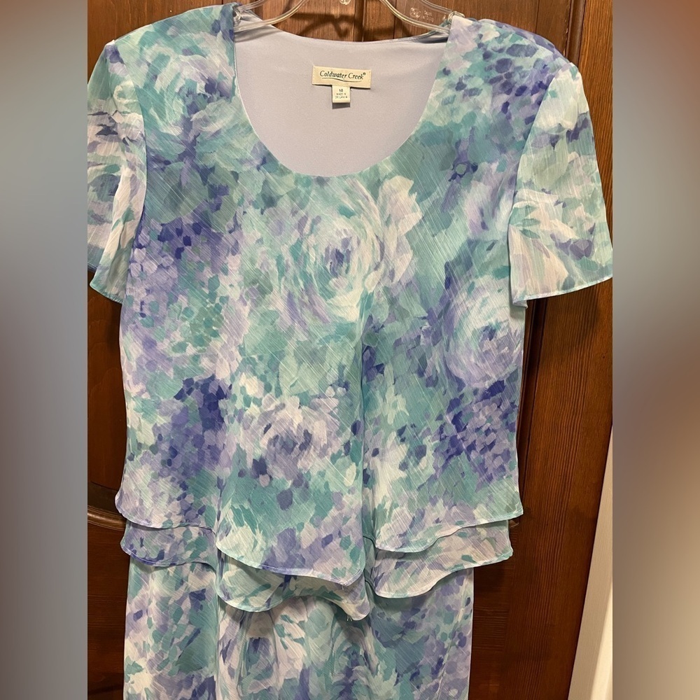 Coldwater Creek women’s size 14 short sleeve Ruffe tiered blue,green Maxi dress - Picture 3 of 6